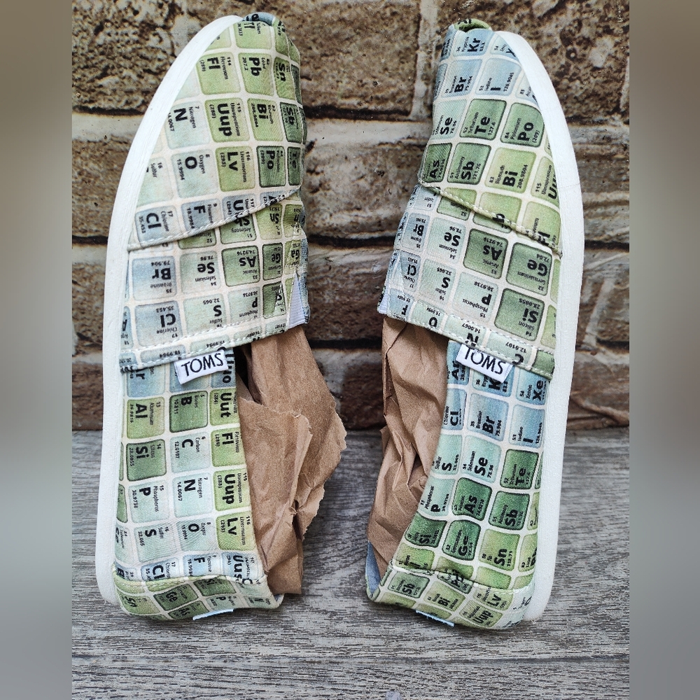 Toms periodic table of elements Chemistry slip on loafers MENS size 8.5